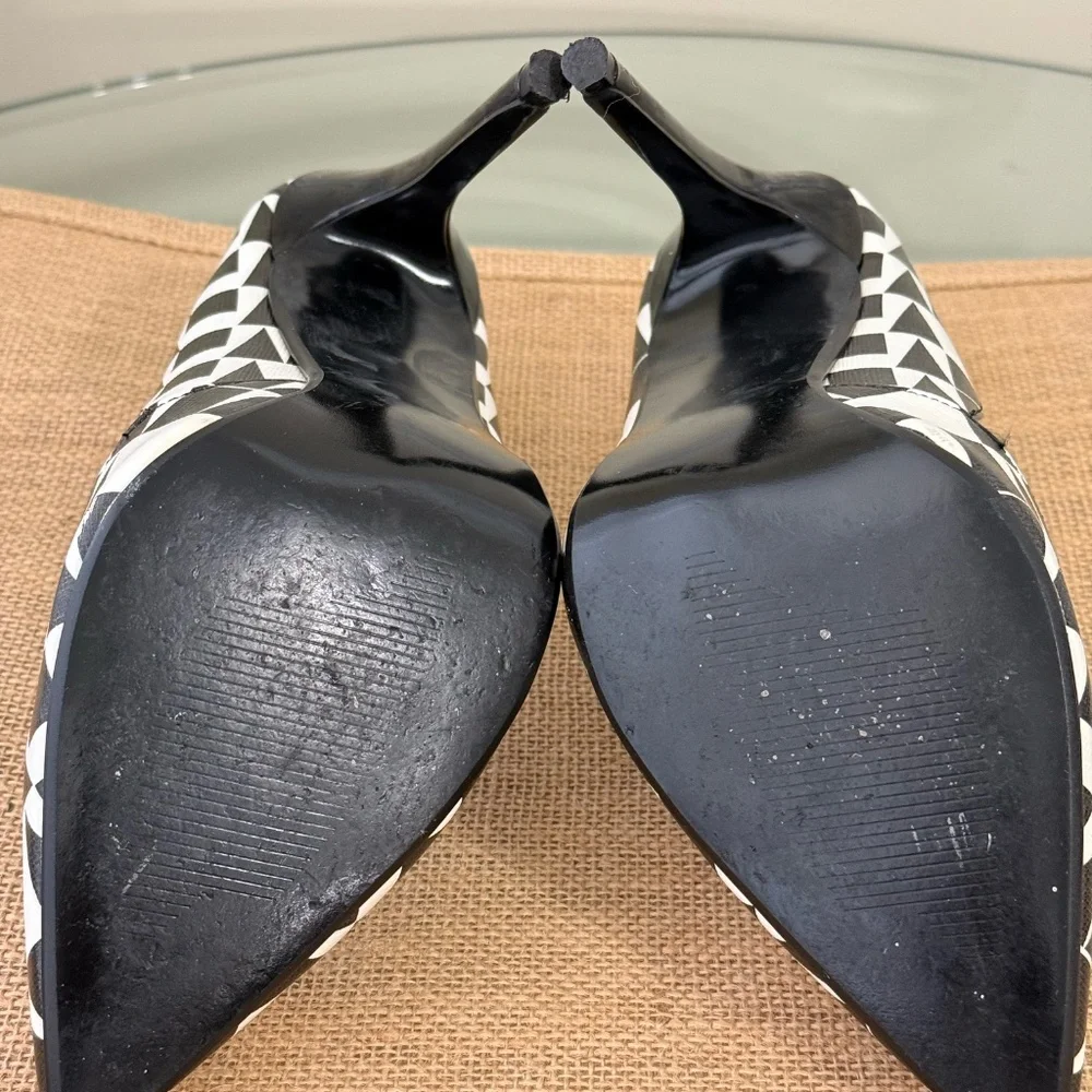 STEVE MADDEN Wileen Heels | Women's Size 8.5 | Black & White - Picture 4 of 6